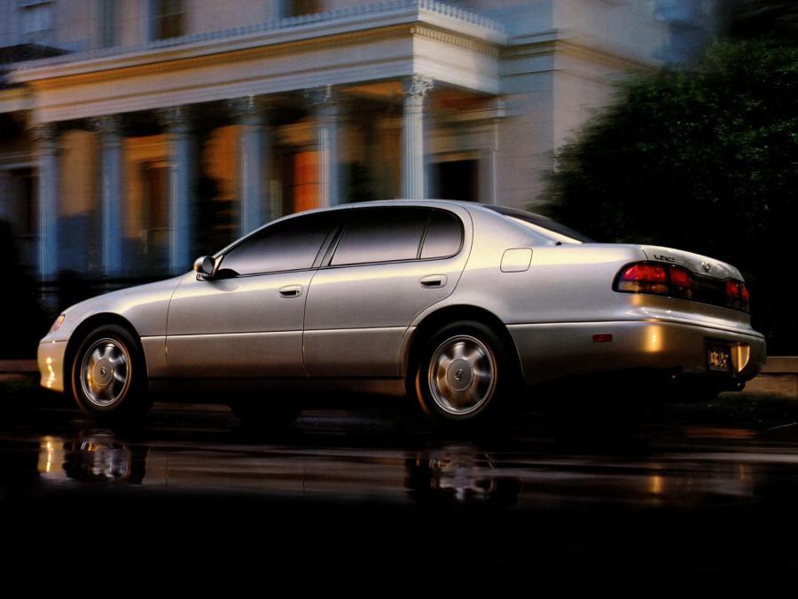  Lexus GS300 1993 года  (фото 15 из 16)